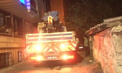 Eyüpsultan’da vinç sokağa daldı, dehşet saçtı! Mahalleli deprem sandı