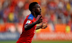 O ülke 50 yıl sonra Dünya Kupası bileti