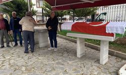 İstanbul Kartal'da sınıf arkadaşının yumruğuyla hayatını kaybeden öğrenci son yolculuğuna uğurlandı