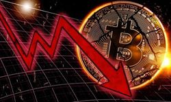 Kriptoda tarihi kayıp: Bitcoin 7 ayın dibinde, piyasalardan 1 trilyon dolar silindi