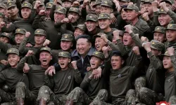 Kim Jong-un Özel Kuvvet Birliği'ni ziyaret etti