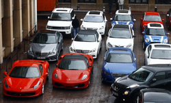 Lüks arabalarda patlama: Türkiye’de lüks araba satışlarında artış var...