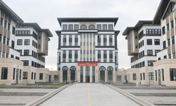 Yol kenarında Kur'an-ı Kerim sayfaları bulundu: Valilikten açıklama geldi