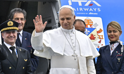 Papa’nın Türkiye Ziyareti sona erdi: Ayrılış öncesi resmi uğurlama yapıldı