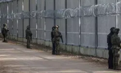 Polonya, Belarus sınırına ikinci bariyeri inşa ediyor