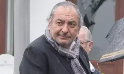 Reha Muhtar havalimanında ortalığı birbirine kattı