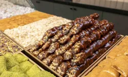 Rize'nin asırlık lezzeti 'Çüme' kış için hazırlanıyor: "Satmıyoruz, torunlarımıza dağıtıyoruz"