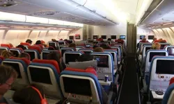 Singapur 2026’dan itibaren uçak biletlerinden vergi alacak!