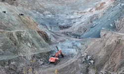 Sivas’ta maden ocağındaki göçükte arama çalışmaları yeniden başladı