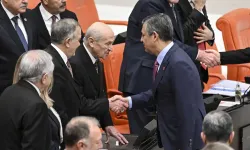 Mesafe dikkat çekti: MHP ve DEM Parti Meclis’te tokalaşmadı!