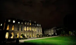 Fransa'da skandal bitmiyor: Cumhurbaşkanlığı sarayında dev hırsızlık!