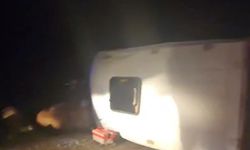 Diyarbakır'da işçi minibüsü devrildi!