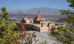 Ağrı'nın neyi meşhur? Ağrı'nın nesi ünlü? Ağrı'da ne yenir? Ağrı gezilecek yerler