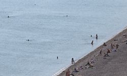 Antalya’da mevsimler karıştı: “Akşam soba, gündüz güneş ve deniz!”