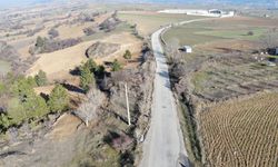 “Benim arazim” dedi, köy yolunu kestirdi!