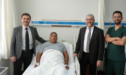 Ağız içindeki dokuyla yeni idrar yolu oluşturuldu