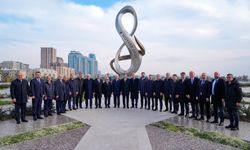 Cevdet Yılmaz Azerbaycan’da şehitlikleri ziyaret etti