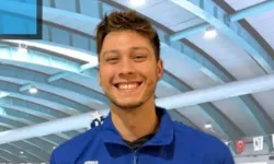 Havuzda çifte başarı! Berke Saka rekor kırarak Avrupa üçüncüsü oldu