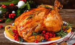 Bütün hindi en kolay nasıl pişirilir? Fırında hindi kaç saatte pişer?