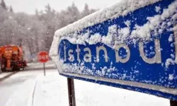 İstanbul’da beklenen kar yağmaya başladı: Mevsimin ilk karı düştü!