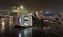 Kocaeli’de feci kaza: Hasta taşıyan ambulans minibüsle çarpıştı!