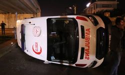 Kocaeli’de feci kaza: Hasta taşıyan ambulans minibüsle çarpıştı!