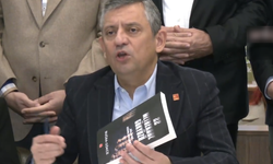 Özgür Özel, “22 Metrekare Gökyüzü” kitabının imza gününe katıldı