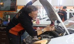 Hava yastıkları silikonlu, 11 değişik parçayla toplanan otomobil pes dedirtti