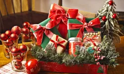 Yılbaşında sevgiliye ne alınır? 2026 yılbaşı için sevgiliye alınacak en iyi seçenekler! Romantik hediye fikirleri