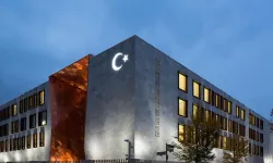 Berlin’de Türkiye Büyükelçiliği’ne saldırı!