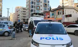 Adana'da silah sesleri yükseldi: Evi teslim etmeyen müteahhidin oğlunu öldürdü!