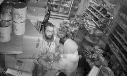 Gaziantep'te markette çocuğun boğazına bıçak dayayan şahıs tutuklandı: Olay anı güvenlik kamerasında