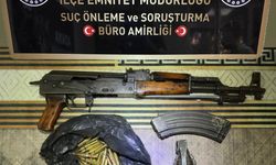 Adana'da ev baskınında AK-47 ve el bombası ele geçirildi