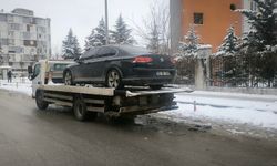 DEM Partili belediye başkanının resmi aracına haciz!