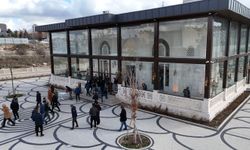 Ankara'daki bu cami kendi güneş enerjisini yeniliyor