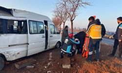 Gizli buzlanma işçi servisini yoldan çıkardı: 7 yaralı