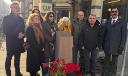 Almanya'da ırkçılık kurbanı 3 Türk'ün anısına anıt yapıldı