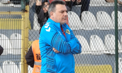 Etimesgutspor Teknik Direktörü Aykan Atik'ten galibiyet değerlendirmesi: "Oyuncularım ağır grip olmuştu"