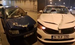 Bursa'da facianın eşiğinden dönüldü: Bariyerler otomobillere saplandı