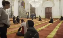 Camide "uygunsuz" video çeken gençlerle ilgili karar verildi