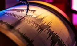 Endonezya'da şiddetli sarsıntı! Tobelo açıklarında 6,7 büyüklüğünde deprem meydana geldi