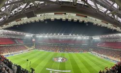 Fener'in yeni transferleri Aston Villa maçında tribünde