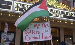 Jerry Seinfeld’ın Illinois’teki Gösterisini Filistin Yanlısı Aktivistler Protesto Etti