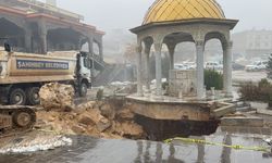 Gaziantep’te facianın eşiğinden dönüldü! Cami avlusu çöktü