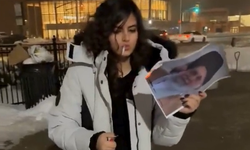 İran'da kadınların sigaralı protestosu akıma dönüştü! Hamaney fotoğraflarını yakıyorlar