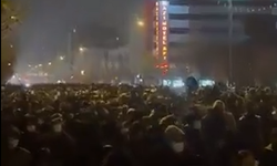 Tahran’da rejim karşıtı protestolar düzenleniyor