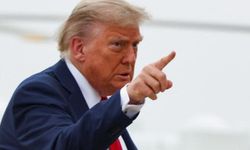 Trump'tan İran'a sert uyarı: İnsanları öldürürlerse onları çok sert vururuz!