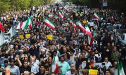 İran'da protestolar şiddetlendi: 109 güvenlik görevlisi hayatını kaybetti