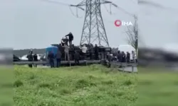 Son dakika: Kemerburgaz istikametinde cezaevi aracı devrildi!