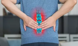 Kuyruk sokumu ağrısı nedir ve neden olur?